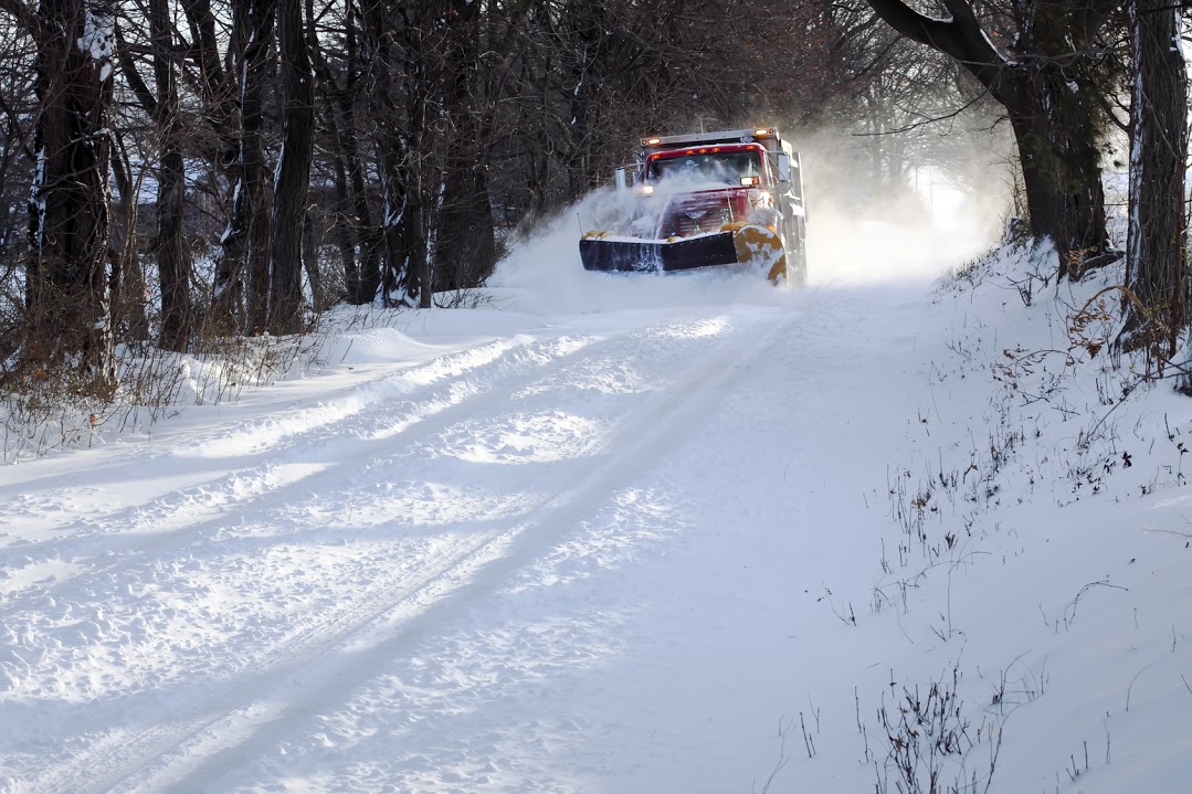 Hastings Highlands Operations Manager wants you to respect snowplows