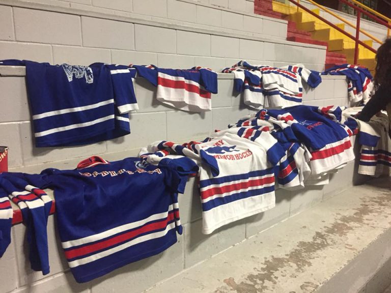 Minor Hockey Association Gives Away Free Jerseys in Support of Humboldt Broncos