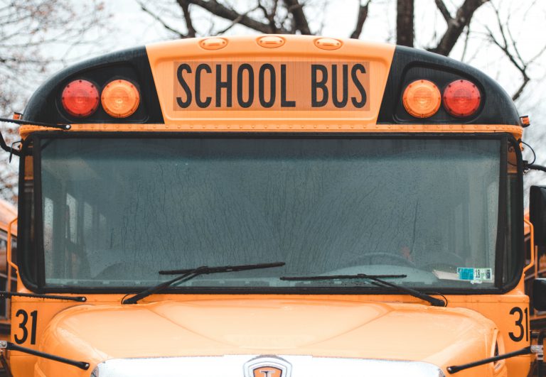 Monday: All Buses Cancelled in Renfrew County – Schools are Open!