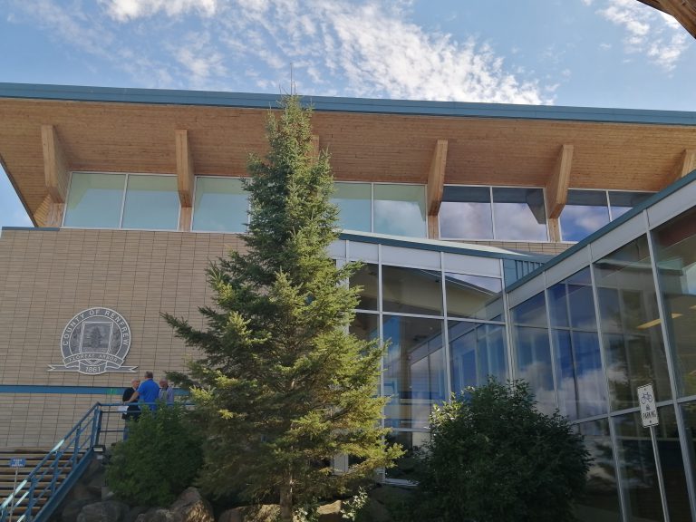 Renfrew County lists construction projects for 2022