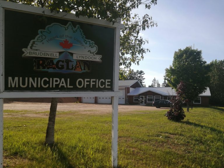 Brudenell, Lyndoch and Raglan Township to issue burn permits again