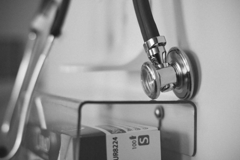 Chief Medical Officer of Health warns verbal abuse pushing healthcare workers to breaking point