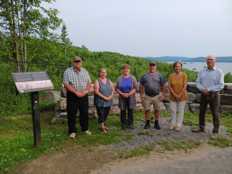 Federal grant beautifies Kamaniskeg Lake Lookout Park