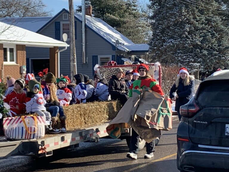 Burchat Homes float wins top prize at Santa parade 