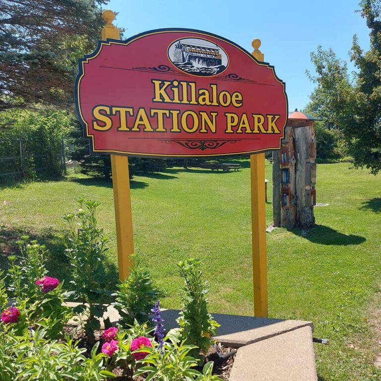 Killaloe Farmers Market kicks off 25th season on Saturday