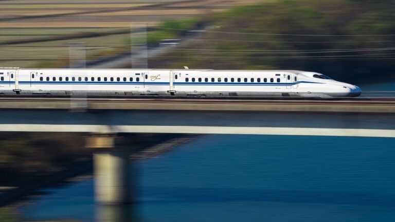 Toronto-Ottawa-Quebec high speed train just announced